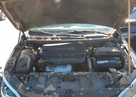 2015 Chrysler 200 Limited z USA, uszkodzony, nr VIN 1C3CCCAB4FN758087